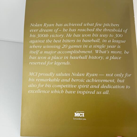 🎁 Vintage 1990 Nolan Ryan 300 Wins Commemorative Program Book - Picture 3 of 4
